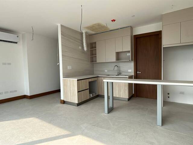 #1302 - Departamentos para Venta en Samborondon - G - 2