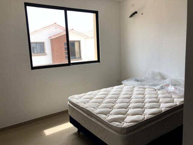 #665 - Casas para Venta en Samborondon - G