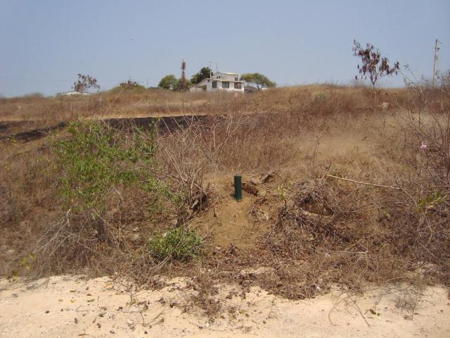 Terrenos para Venta en Santa Elena - 4