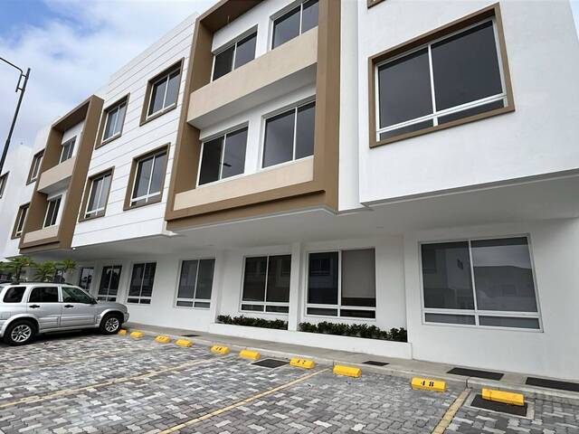 #1203 - Departamentos para Venta en Samborondon - G - 1