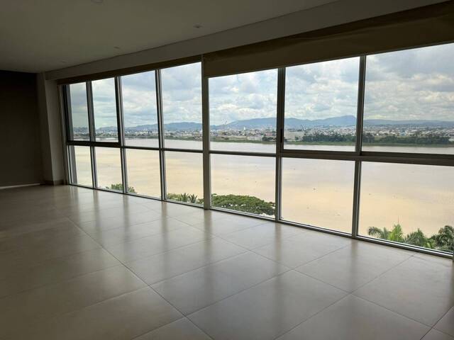Venta en Urb. Tennis Club - Samborondon