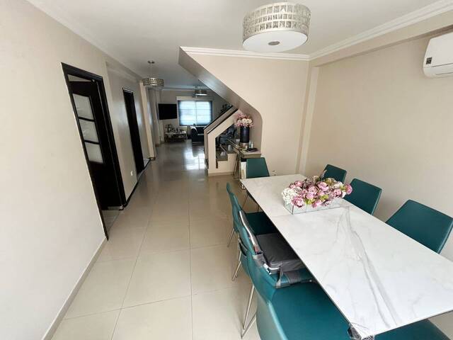 #1230 - Casas para Venta en Samborondon - G - 2