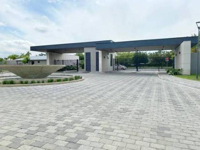 #1167 - Terrenos para Venta en Samborondon - G - 2