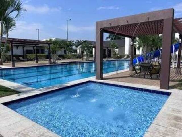 #1243 - Casas para Venta en Samborondon - G - 2
