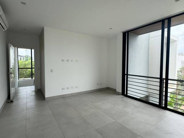 #1255 - Departamentos para Alquiler en Samborondon - G - 2