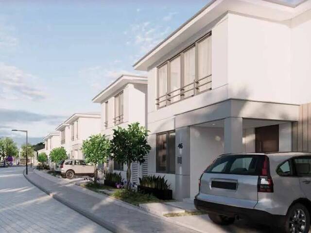 Venta en Av Leon Febres Cordero - Daule
