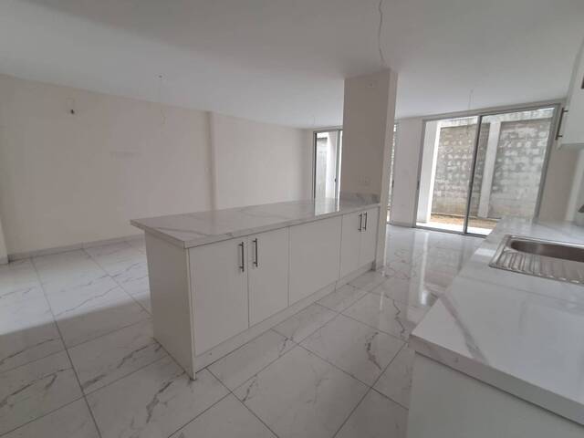 #1309 - Casas para Venta en Daule - G - 2