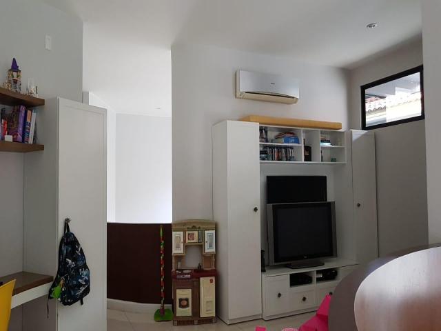 CASA EN VENTA 400M2 URB. TENIS CLUB - VÍA A SAMBORONDON