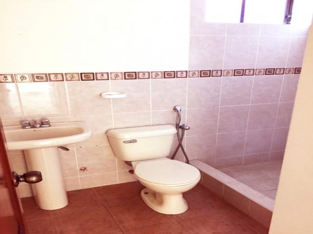 #637 - Casas para Venta en Samborondon - G